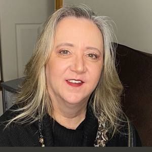 Meet your Posher, Lynn